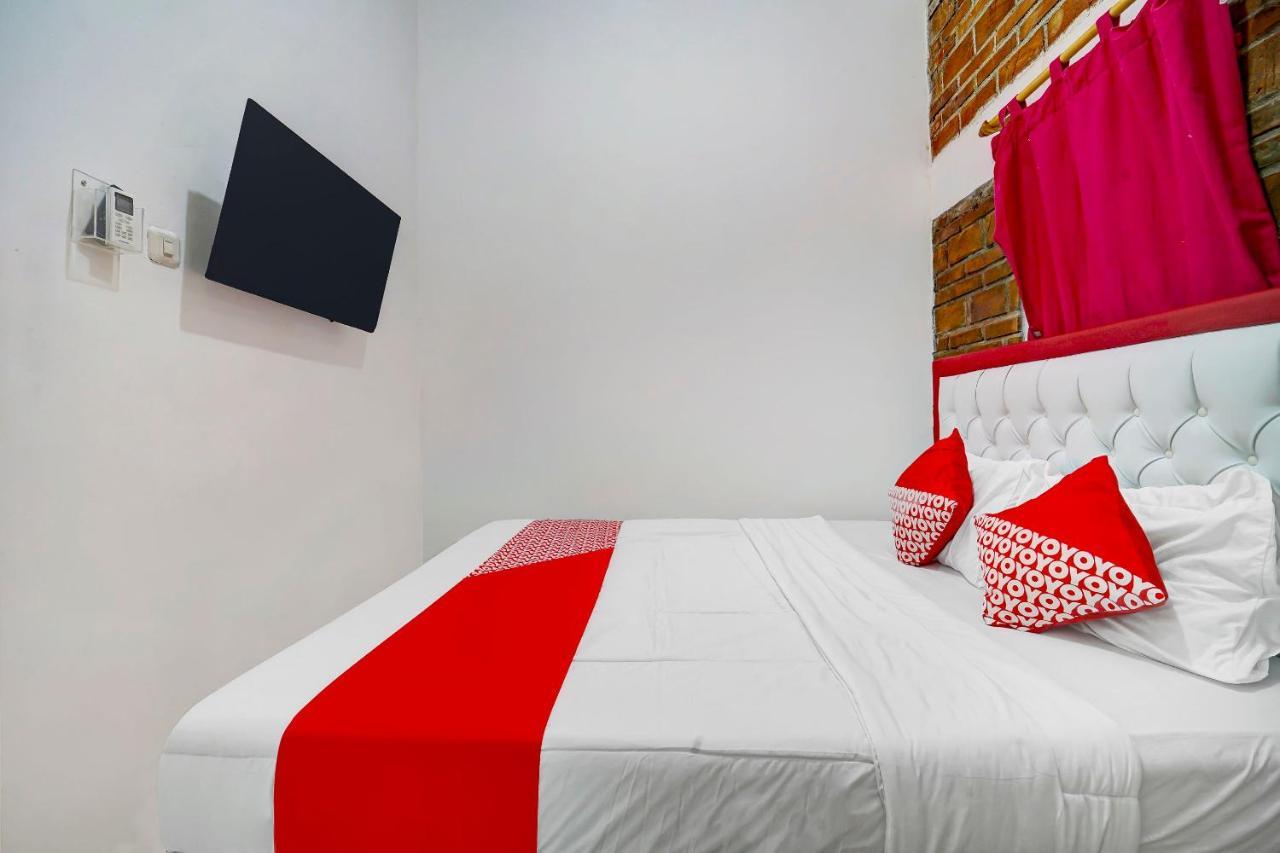 Super Oyo 91173 Guesthouse King Puntodewo Pakualaman Екстериор снимка
