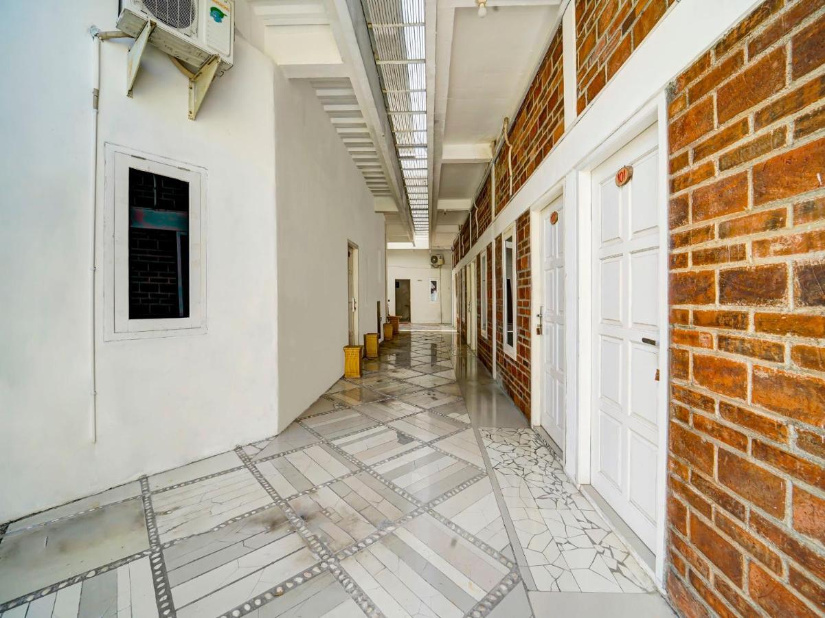 Super Oyo 91173 Guesthouse King Puntodewo Pakualaman Екстериор снимка